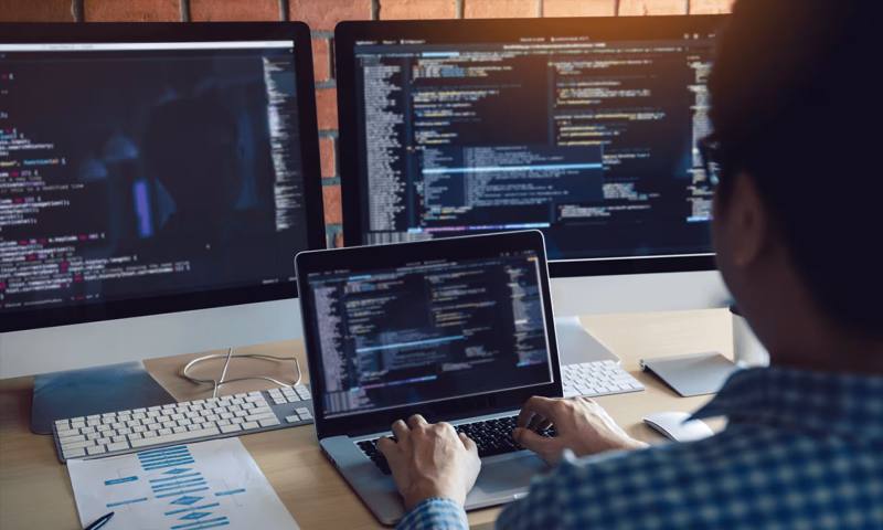 数据科学选型:R与Python如何赋能星子县网站建设?
